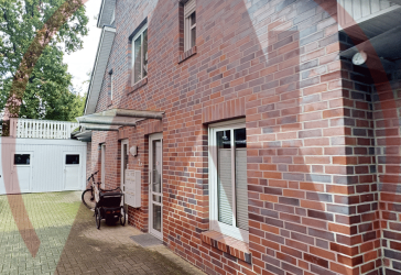 Exklusive Dachgeschosswohnung auf zwei Etagen in einem Mehrfamilienhaus