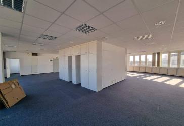 ca.200m² für Prxis- und/oder Büroräume in belebtem Turm neben Cottbus Hauptbahnhof zu vermieten!