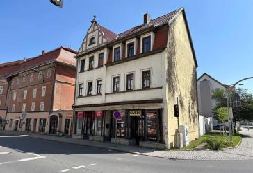 Faktor 10,8 - Wohn- und Geschäftshaus im Zentrum von Arnstadt zu verkaufen