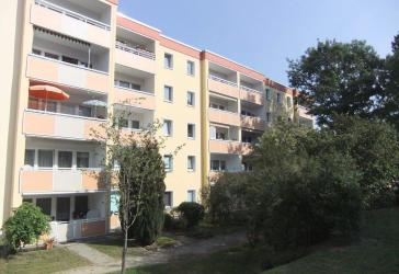 Bezugsfertig sanierte 3-Zimmer-Wohnung mit Balkon
