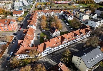 3-Zimmer-Wohnung mit Einbauküche, Stellplatz und gutem Entwicklungspotenzial