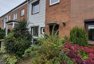NEUER PREIS! Reihenmittelhaus mit Ausbaupotential in Pinneberg PROVISIONSFREI