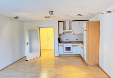 Ein-Zimmer Apartment mit EBK - Balkon - Duplexparker - Kellerabteil