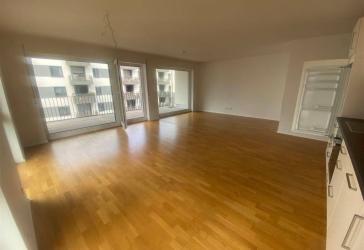 Schöne, helle 4.Zi.Whg mit großem Balkon, inkl. EBK, 2x Bäder