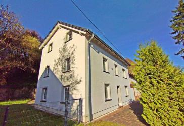 EFH - Raum für Leben & Arbeit: 300 m² Freiraum mit privatem 60 m² Dachstudio für Freiberufler