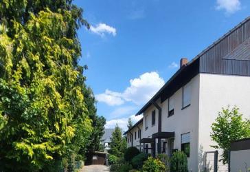 Reihenmittelhaus nahe Nürnberg/Fürth in ruhiger Lage von Oberasbach !