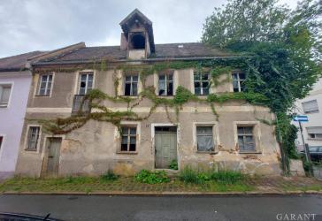 Sanierungsobjekt mit Denkmalschutz, Einfamilienhaus mit Ausbaupotenzial in Sulzbach-Rosenberg