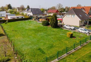 Für Einfamilienhaus: Erschlossenes & kurzfristig bebaubares Grundstück in Ahrensfelde OT Hoheneiche