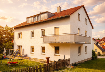 Mehrfamilienhaus mit drei großen Wohneinheiten in 97249 Eisingen – Kapitalanlage mit Potenzial