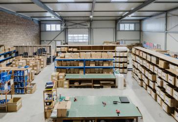 Vollvermietete Light Industrial Immobilie im Gewerbegebiet Habenhausen, Bremen