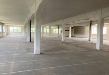 Großzügige Lagerfläche mit Lastenaufzug im 3. OG (ca. 1.252 m²) - LKW-Zufahrt - verkehrsgünstige Lage