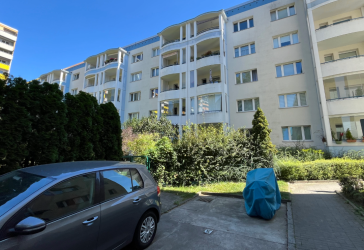 Seltene Gelegenheit: Traumwohnung mit eigenem Garten in Biesdorf