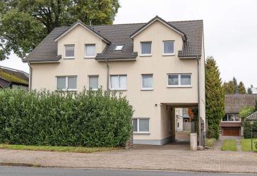 Provisionsfrei! 11 vermietete Wohneinheiten in der Harburger Straße.