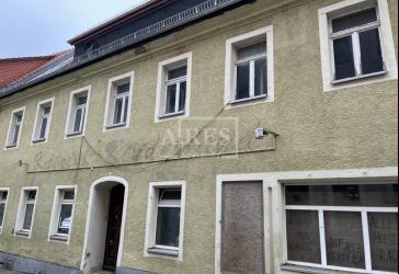 sanierungsbedürftiges Mehrfamilienhaus in Dippoldiswalde