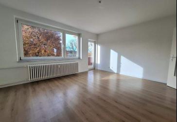 Helle 3ZKB mit Balkon