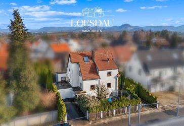 Modernisiertes Ein-/Zweifamilienhaus mit Einliegerwohnung, Wintergarten und Garage