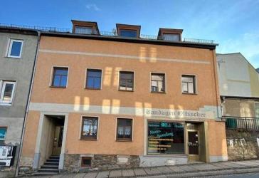 Objekt-Nr.: 2025 - Wohn- und Geschäftshau / Zweifamilienhaus mit Laden wartet auf Modernisierung im Zentrum von Reichenbach