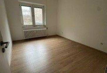 Frisch renovierte Erdgeschosswohnung im Herzen von Ruhrort