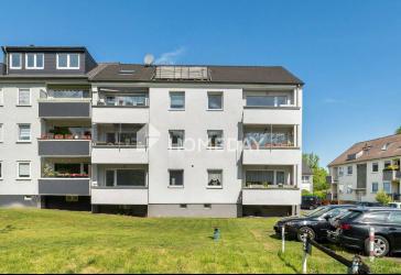 Charmante Dachgeschosswohnung mit Loggia in ruhiger Wohnlage