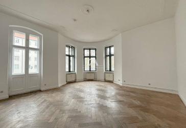 PROVISIONSFREI - SANIERUNGSBEDÜRFTIGE ALTBAUWOHNUNG ZWISCHEN SONNENALLEE UND RICHARDPLATZ!