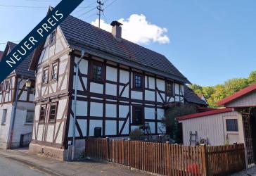 Gemütliches Fachwerkhaus mit pflegeleichtem Garten in Wanfried OT
