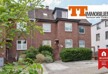 TT bietet an: Sehr gepflegtes 3-Parteien-Reihenendhaus mit Garten und Tiefgarage im Jadeviertel!