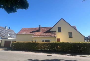 ++ 1-2-FAMILIENHAUS MIT VIEL POTENTIAL ++