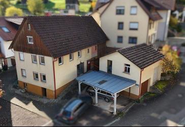 EINFAMILIENHAUS MIT SCHEUNE UND GARAGE IN ROSENGARTEN-RIEDEN