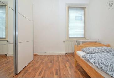 Möbliertes WG-Zimmer mit WLAN in der Fürther Innenstadt