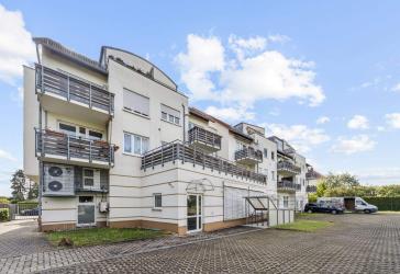Helle 3-Zimmer-Wohnung mit großzügiger Dachterrasse in Leipzig-Knautkleeberg