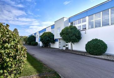 Wunschmietfläche gesucht ? 752 m² Hallen mit Büros / Verwaltung