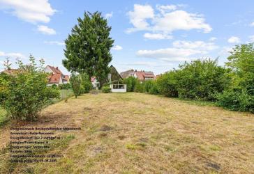 Grundstück mit Altbestand in Nürnberg-Almoshof
