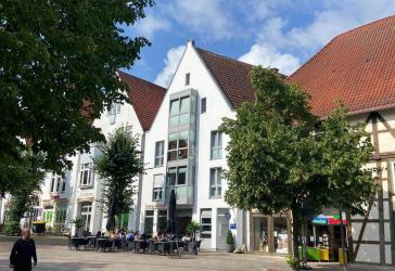 Seniorenwohnung, renoviert mit Fahrstuhl direkt am Salzhof in Bad Salzuflen