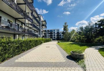 'Moderne Gartenwohnung mit hochwertiger Ausstattung - direkt am Park mit Seeblick'
