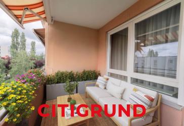 Am Hart - Hell. Ruhig. Zeitlos. - Familienwohnung mit Sonnenloggia!