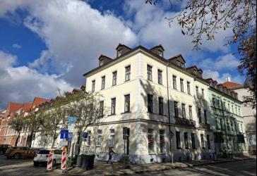 Grosszügige 3-Raum-Wohnung mit EBK ! - Ideal für die WG !