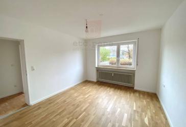 PROVISIONSFREI | Sanierte Hochparterre-Wohnung in ruhiger Lage von Augsburg-Inningen