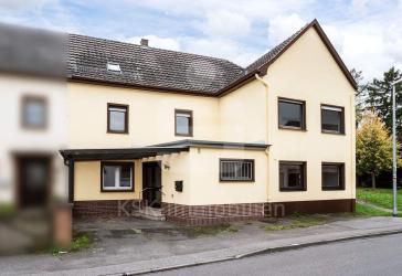 Charmantes Einfamilienhaus mit zwei Terrassen, Photovoltaikanlage und vielseitigem Nutzungspotenzial