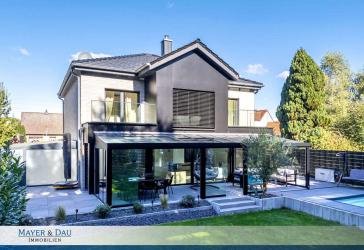 Attraktives Einfamilienhaus mit Pool in Oldenburg, Obj. 9386
