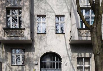 Charmante Kapitalanlage im Altbau in grünem Steglitz-Zehlendorf: gemütliche 2-Zi.-Wohnung, vermietet