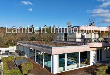 Hochwertige Luxusvilla mit Weitblick, Innenpool und parkähnlichem Areal in Wiesbaden Freudenberg