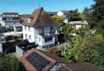 Lebendiges Zweifamilienhaus im Herzen von Weil am Rhein