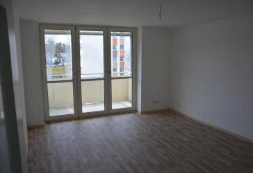 3-Zimmer Whg - ruhige aber zentrale Lage - saniert * sofort frei *