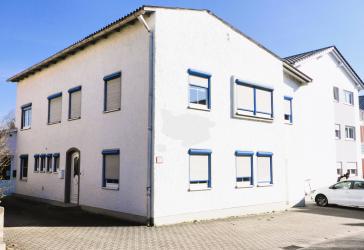 Großes, saniertes Wohnhaus mit Gewerbehalle in Eggenfelden zu verkaufen
