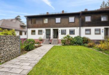 *WALDTRUDERING AUFGEPASST* Charmantes Split-Level-Reihenhaus in begehrter Lage
