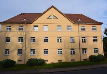 Lichtdurchflutete 2 Raum-Wohnung im Altbau in zentraler Lage
