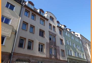 750,- EUR für 2,5 Zimmer 6 4 qm + SONNEN- BALKON + helles Bad in ruhiger Wohnlage von SCHOPPERSHOF