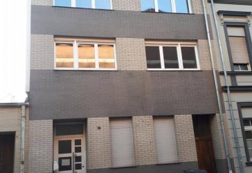 renoviert: gut aufgeteilte 2,5 Zi. Wohnung