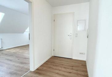 Lichtdurchflutete 3-Zimmer-Dachgeschosswohnung mit Charme und Komfort in der Innenstadt