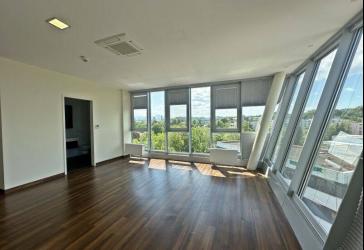 Provisionsfreie Büro-/Praxisfläche · klimatisiert · flexibel · Dachterrasse